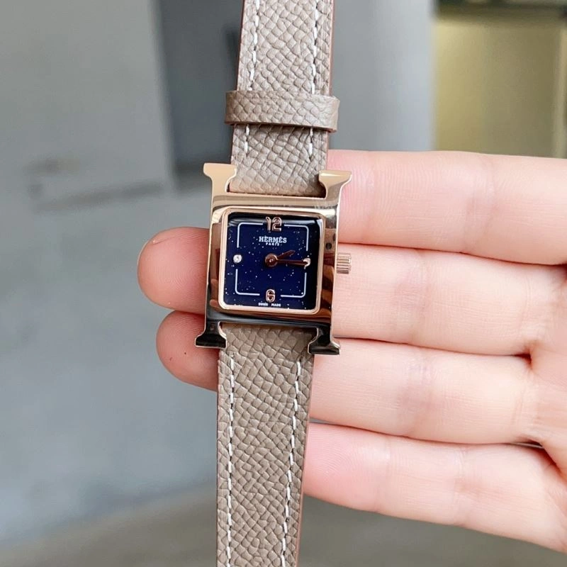 Sleek HERMES Watches 183804