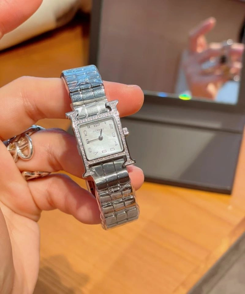 MultiPurpose HERMES Watches 183802