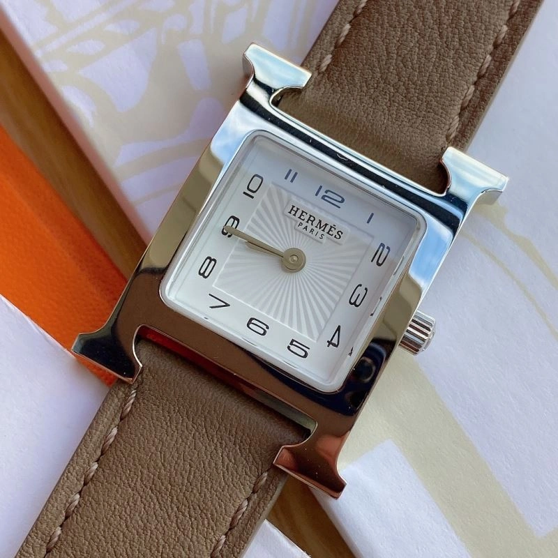 Versatile HERMES Watches 183743