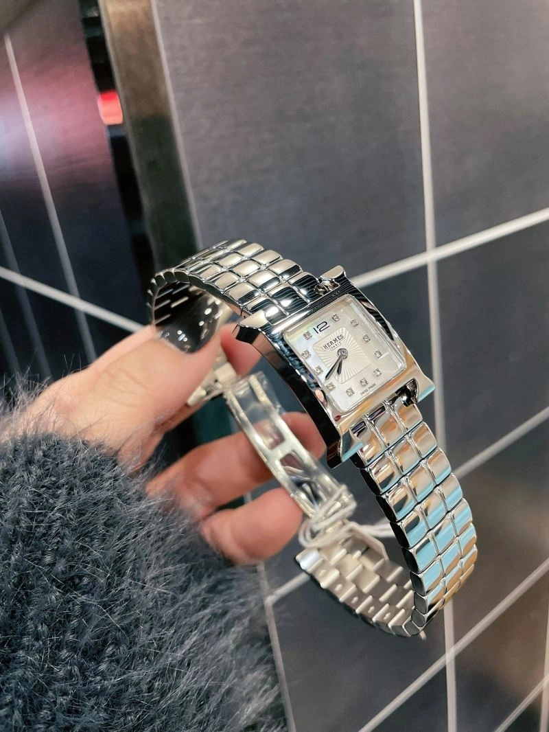 Effortless HERMES Watches 183748