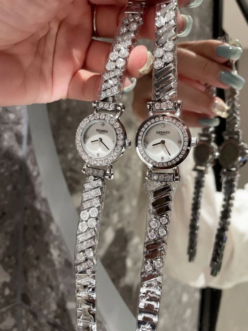Versatile HERMES Watches 183674
