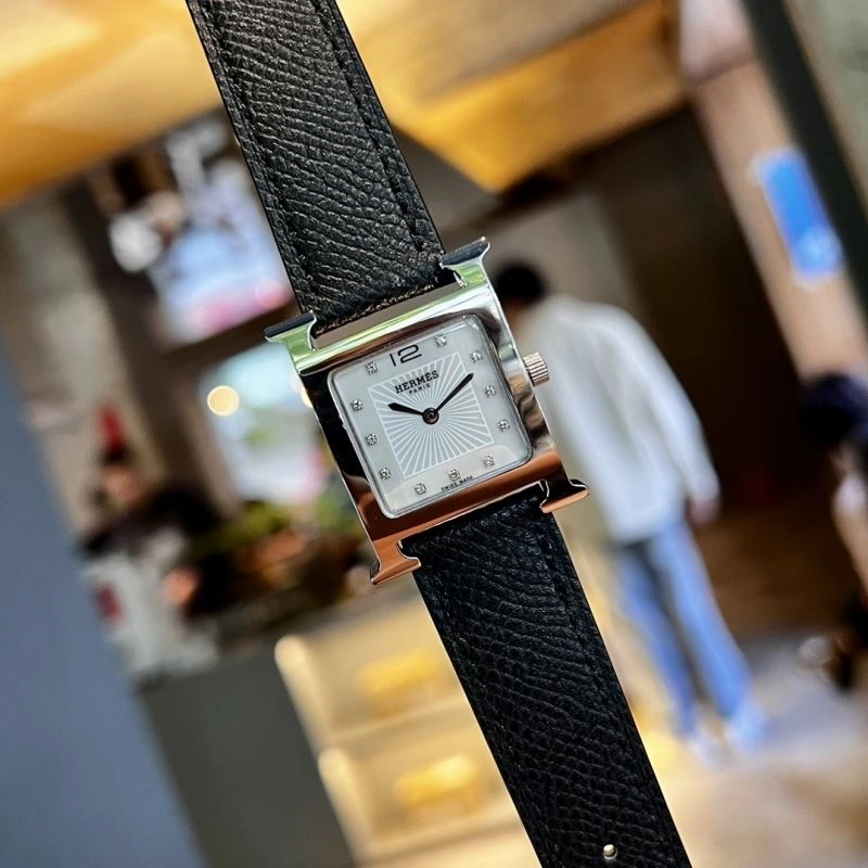 Practical HERMES Watches 183652
