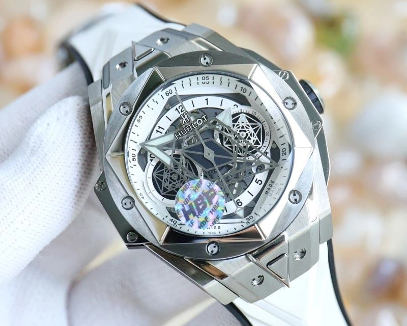 Stylish HUBLOT Watches 184405