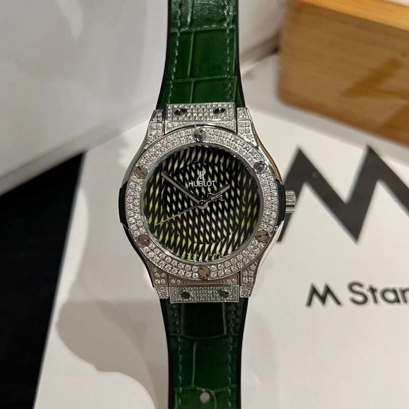 HUBLOT Watches Vibrant 184327