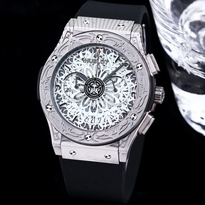 Minimalist HUBLOT Watches 184275