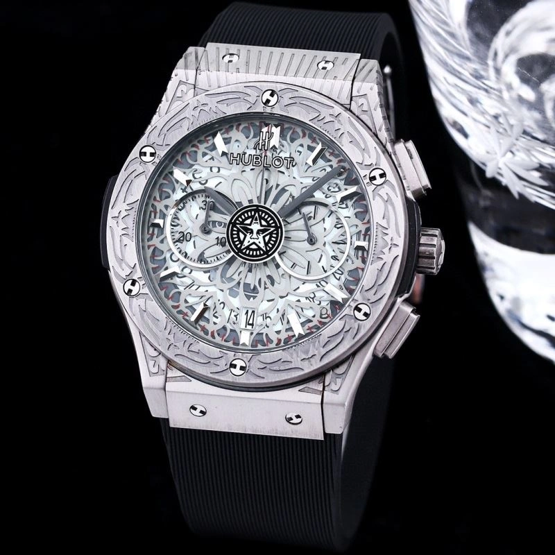 Minimalist HUBLOT Watches 184275