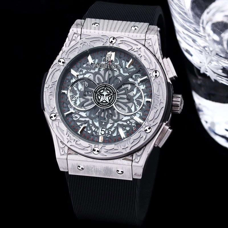 Minimalist HUBLOT Watches 184275
