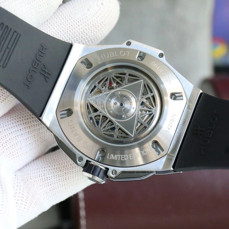 Effortless HUBLOT Watches 184102