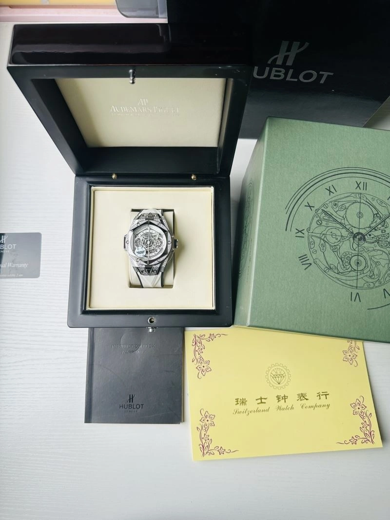 Unisex HUBLOT Watches 184048