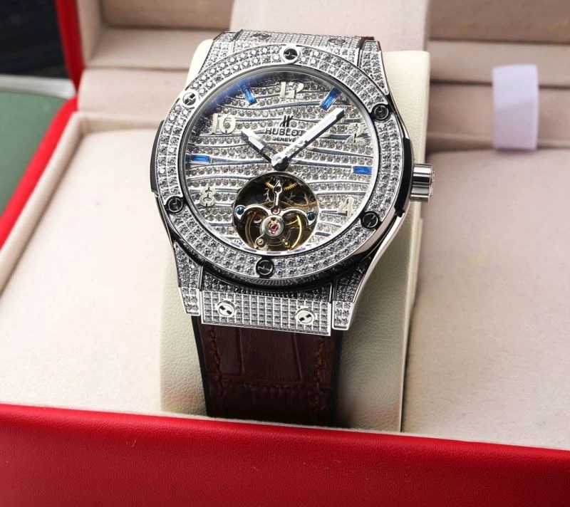 Effortless HUBLOT Watches 183850