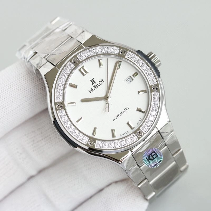 Versatile HUBLOT Watches 184017