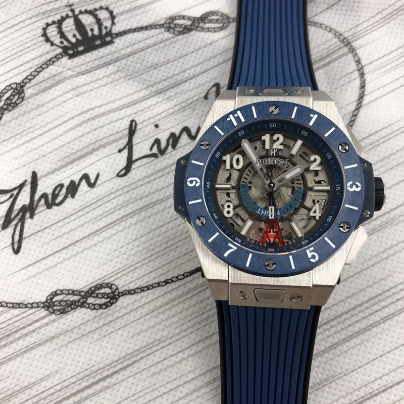 Minimalist HUBLOT Watches 183989