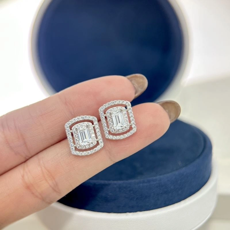 ModernLook Harry Winston Earrings 212949