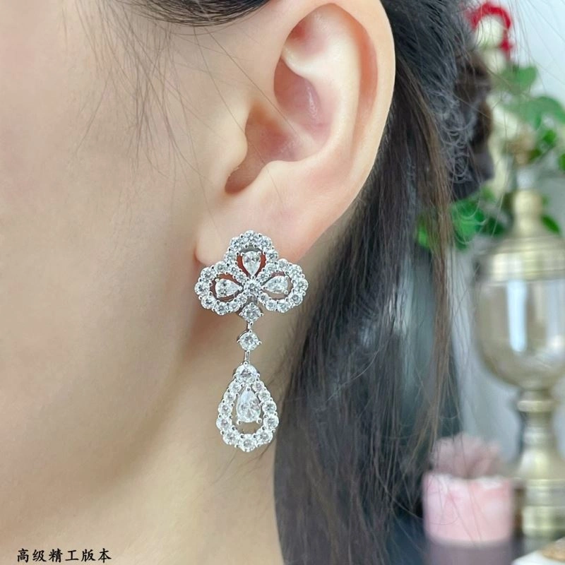 Supportive Harry Winston Earrings 211973