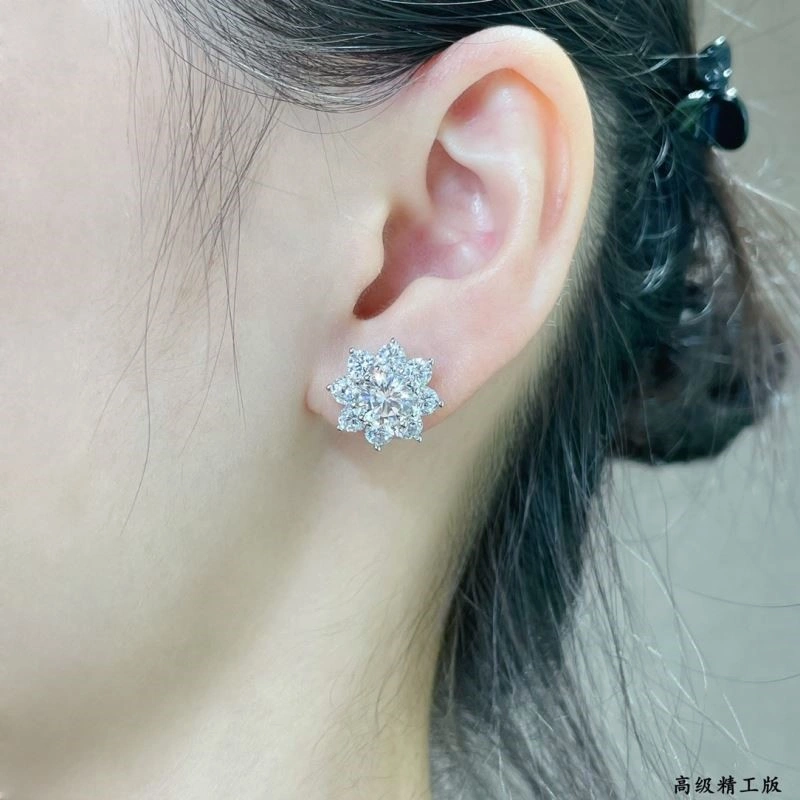 Sustainable Harry Winston Earrings 210622