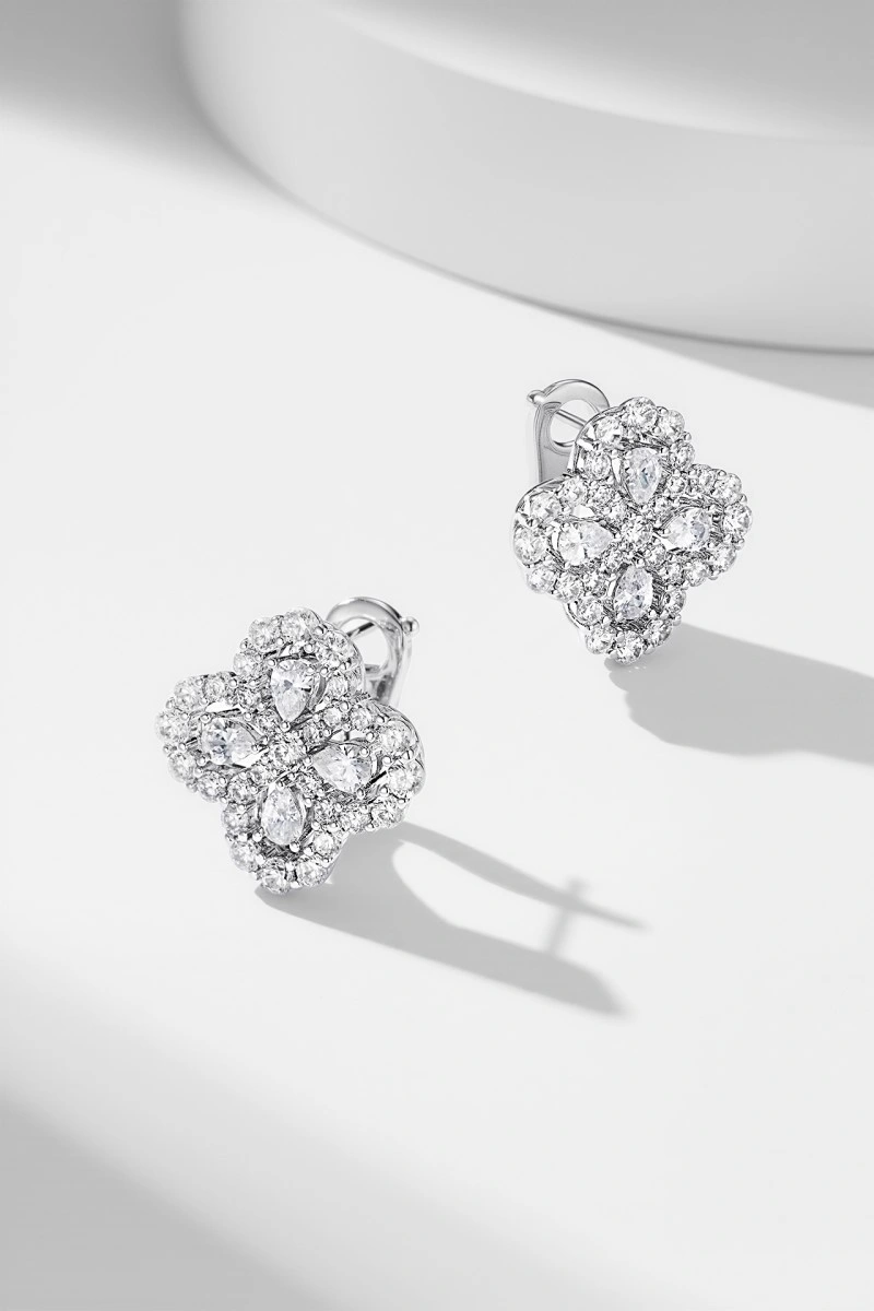 Harry Winston Earrings Timeless 207940