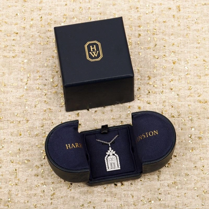 Harry Winston Necklaces UrbanChic 213923