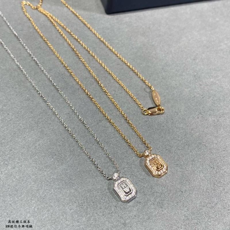 Sophisticated Harry Winston Necklaces 211964