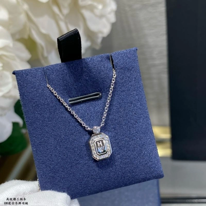 Sophisticated Harry Winston Necklaces 211964