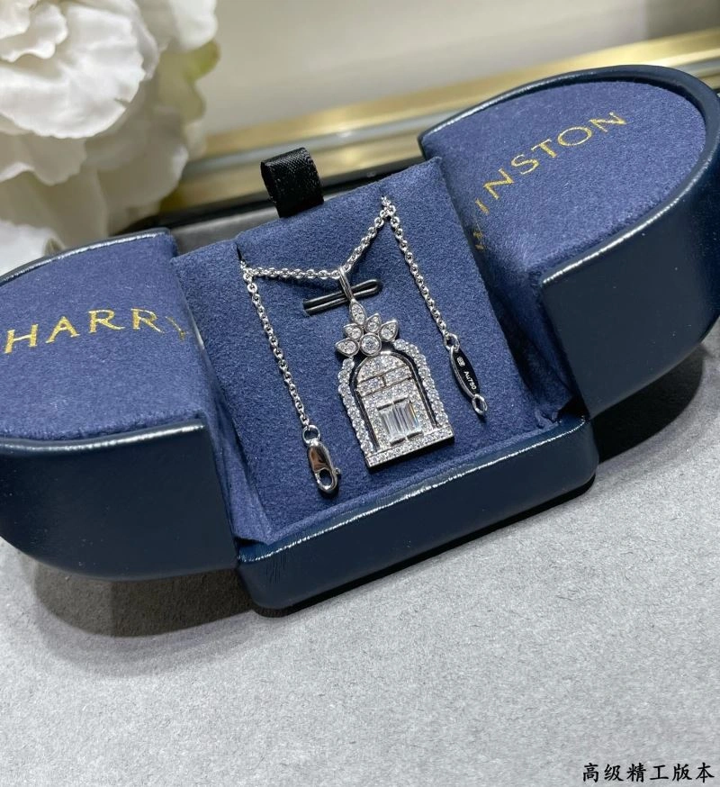 WaterResistant Harry Winston Necklaces 211976