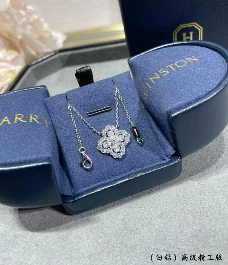Harry Winston Necklaces Versatile 210617