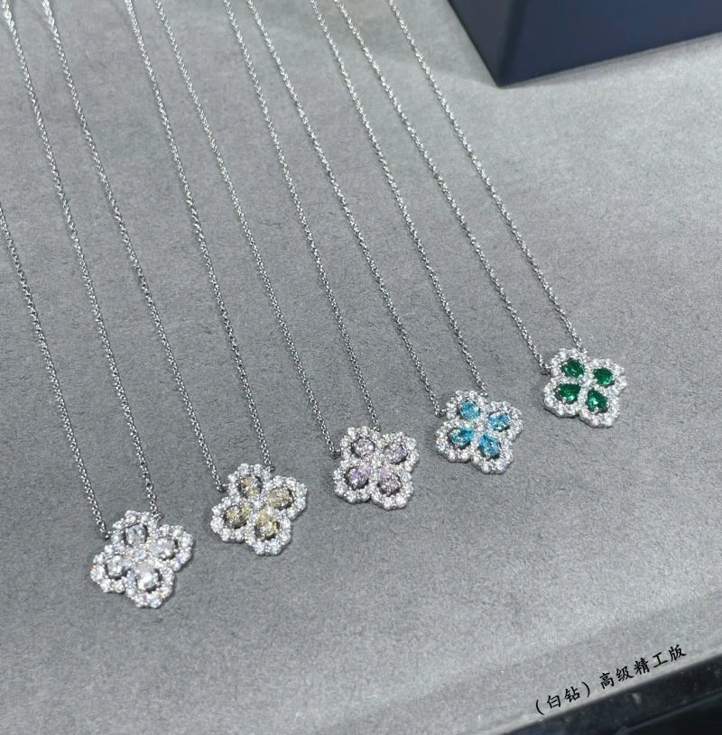 Harry Winston Necklaces Versatile 210617