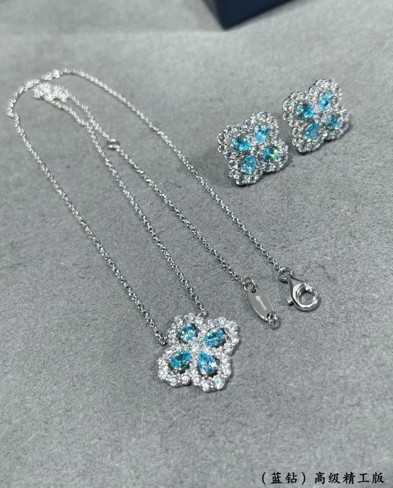 SmoothTexture Harry Winston Necklaces 210618