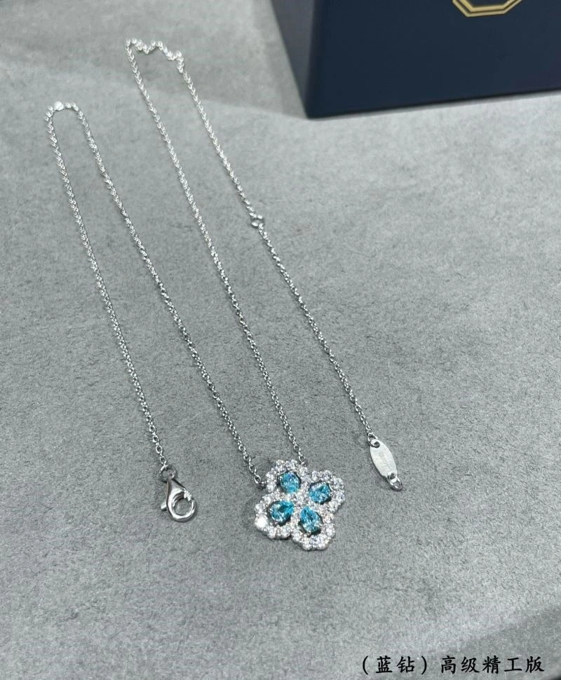 SmoothTexture Harry Winston Necklaces 210618