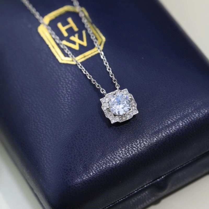 Harry Winston Necklaces MultiPurpose 210620