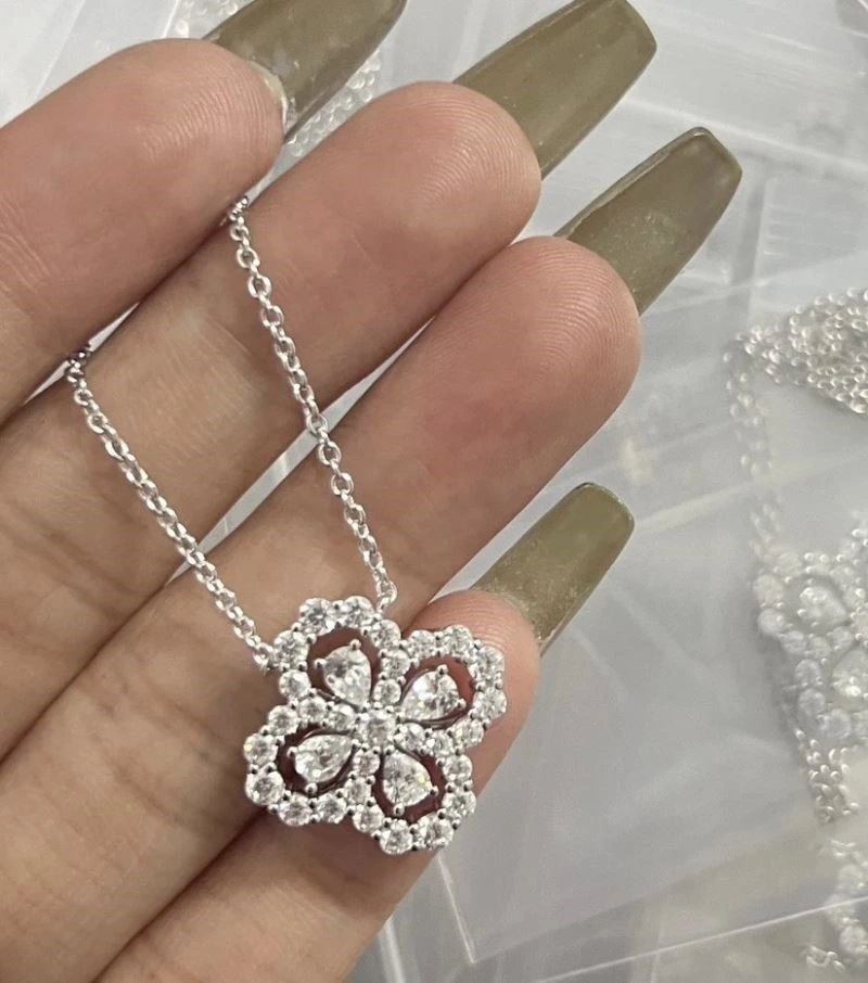 Harry Winston Necklaces Snug 209766