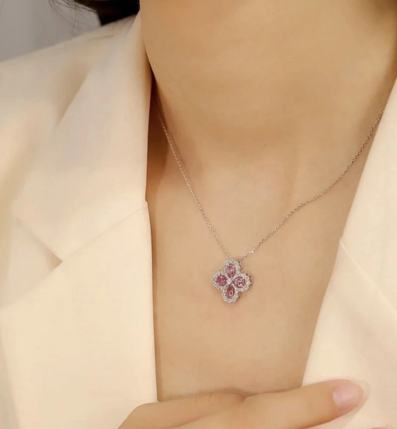 Harry Winston Necklaces UrbanChic 209756