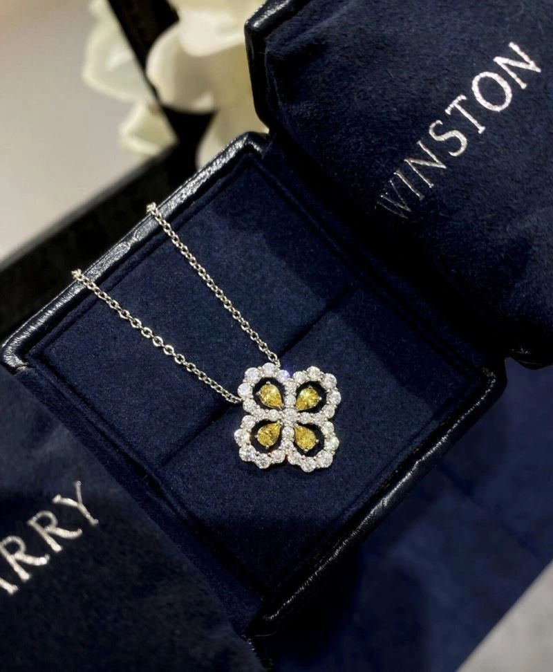 Harry Winston Necklaces UrbanChic 209760