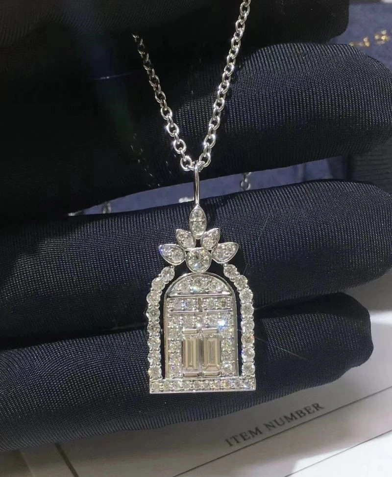 GoAnywhere Harry Winston Necklaces 209780