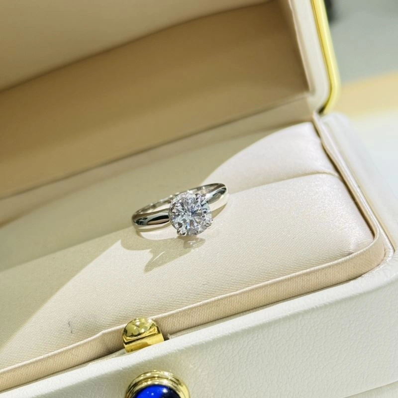 Sleek Harry Winston Rings 213917