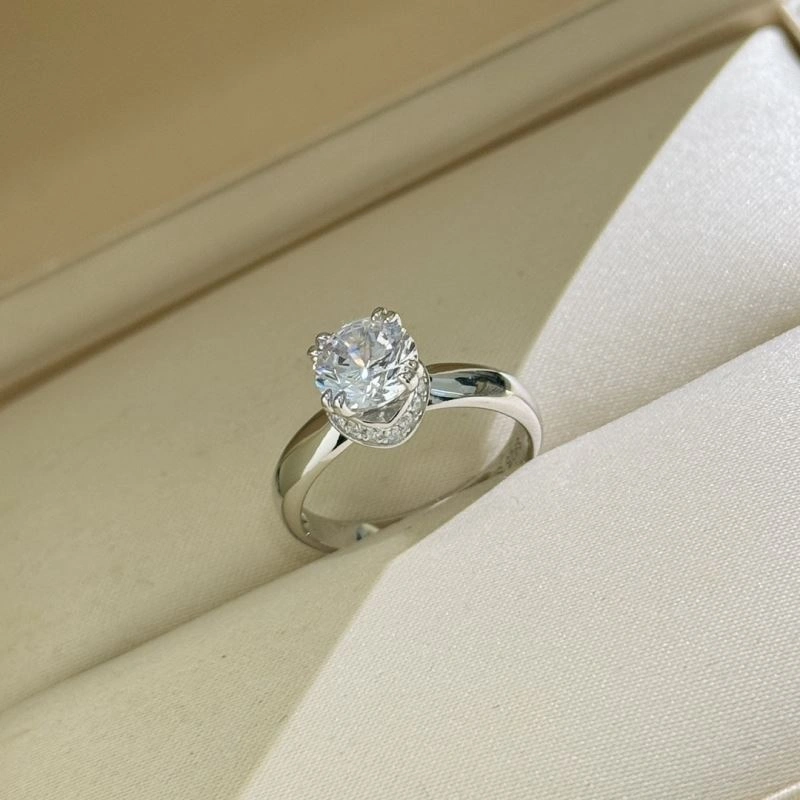 Sleek Harry Winston Rings 213917