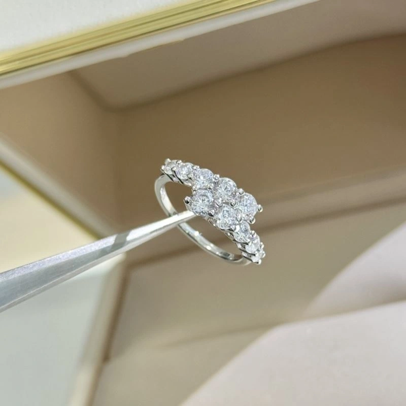 Lightweight Harry Winston Rings 212947