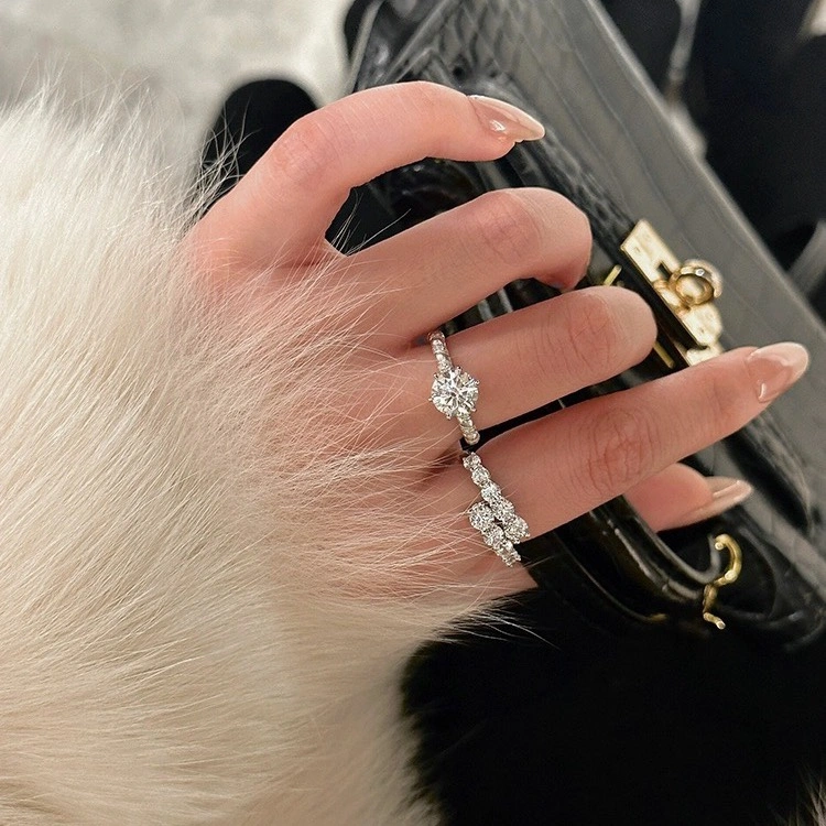 Lightweight Harry Winston Rings 212947