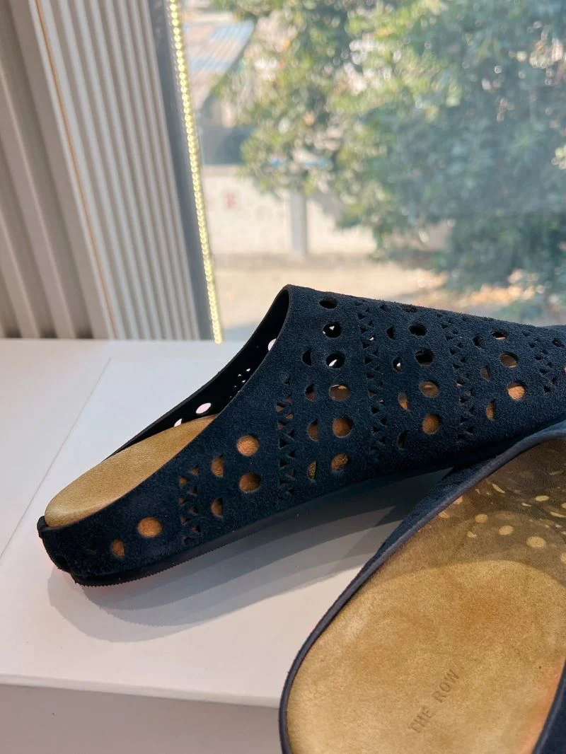 Sleek Hereu Sandals 9971