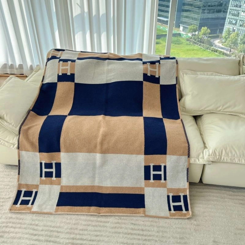 Hermes Blanket Versatile 256595