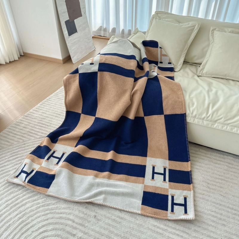 Hermes Blanket Versatile 256595