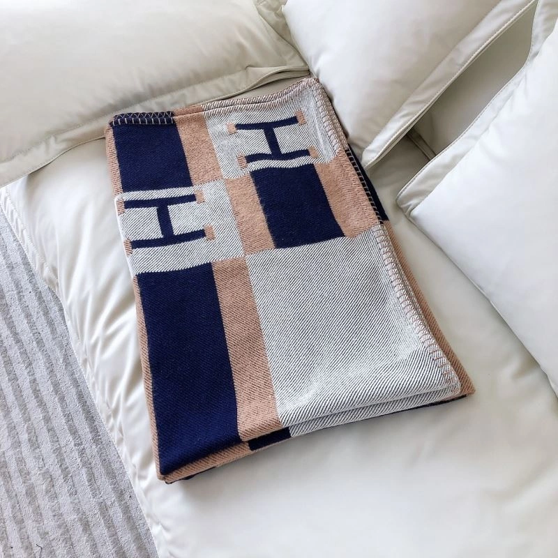 Hermes Blanket Versatile 256595