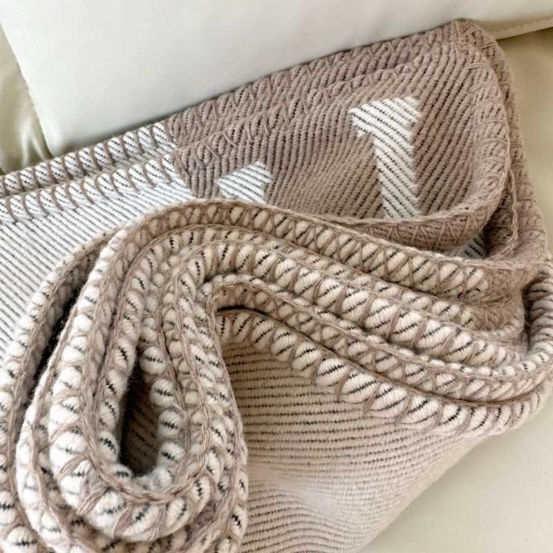 NewStyle Hermes Blanket 256601