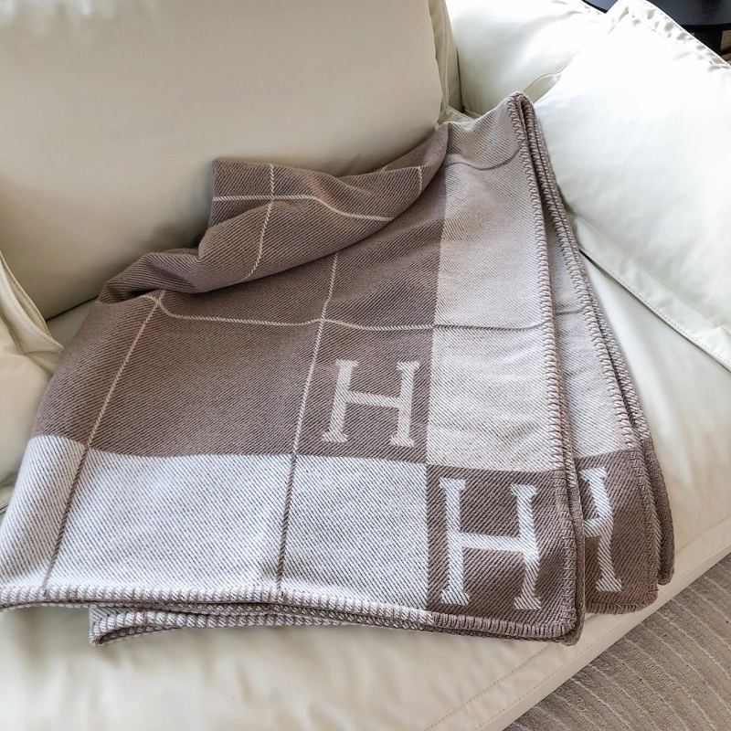 NewStyle Hermes Blanket 256601