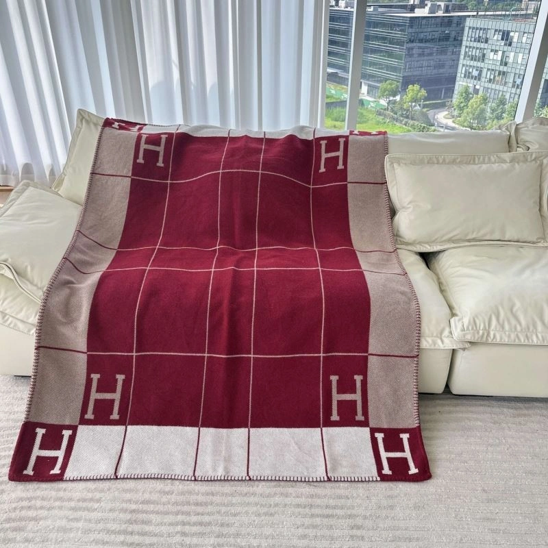 ComfortFit Hermes Blanket 256586