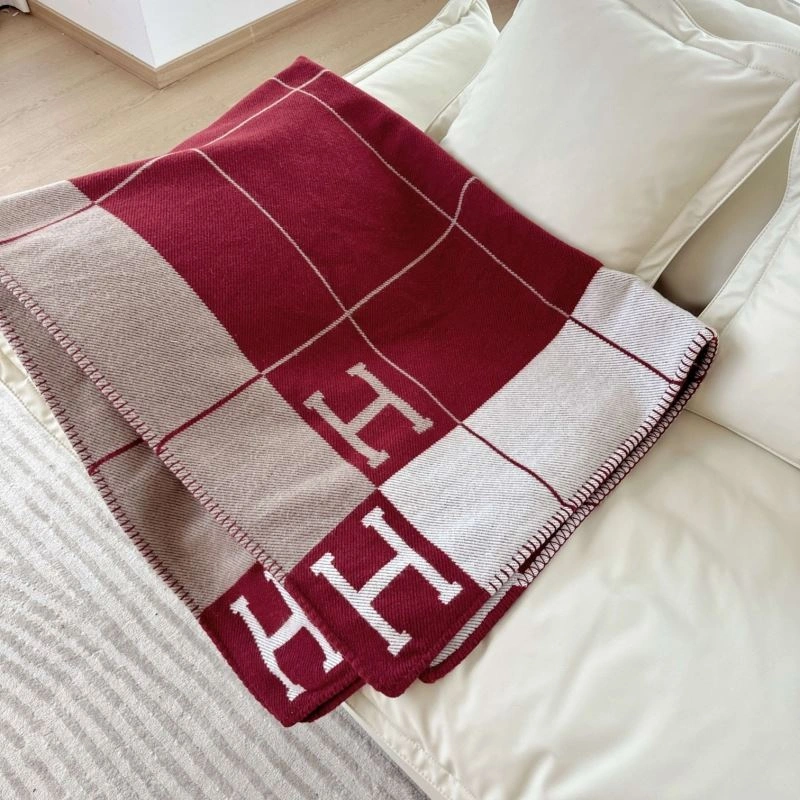 ComfortFit Hermes Blanket 256586