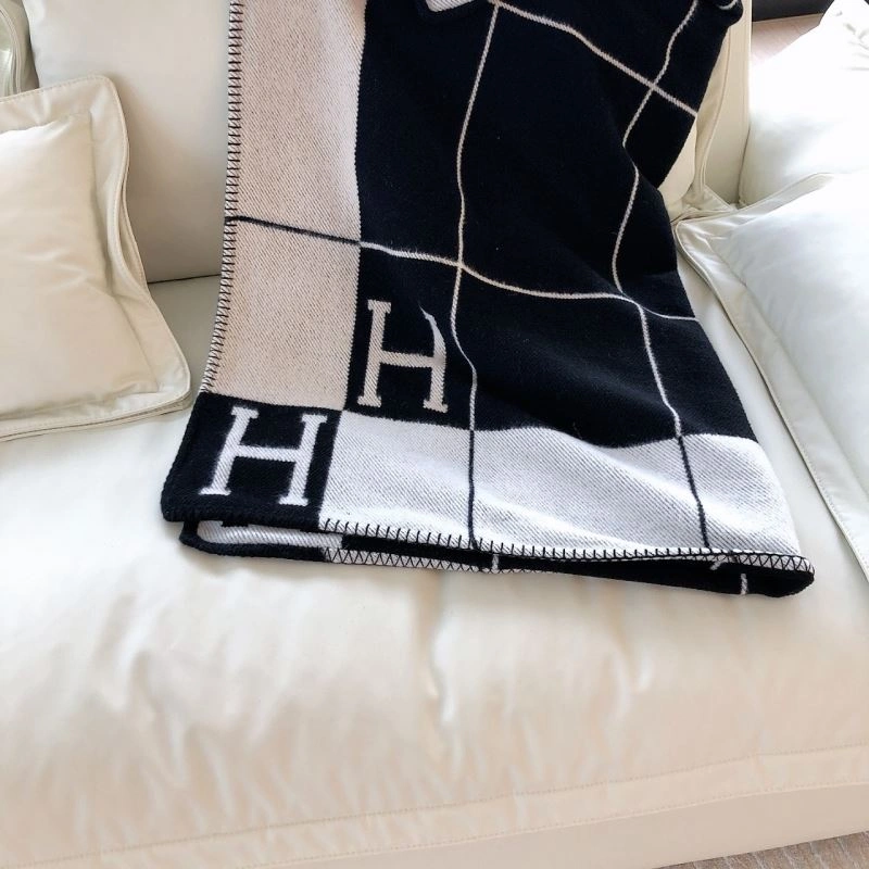 GoodFit Hermes Blanket 256581