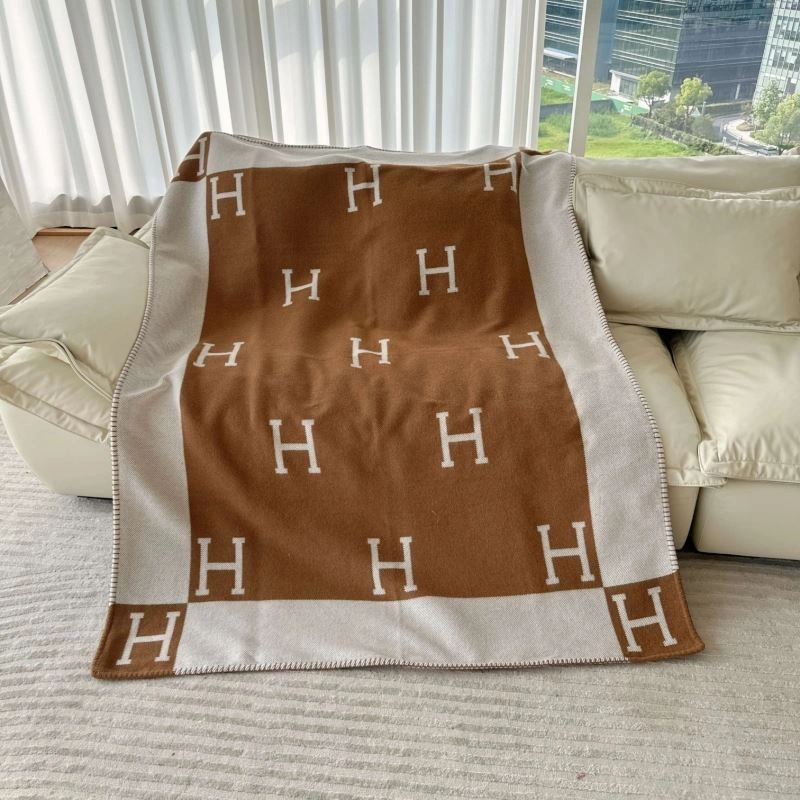 Durable Hermes Blanket 256580