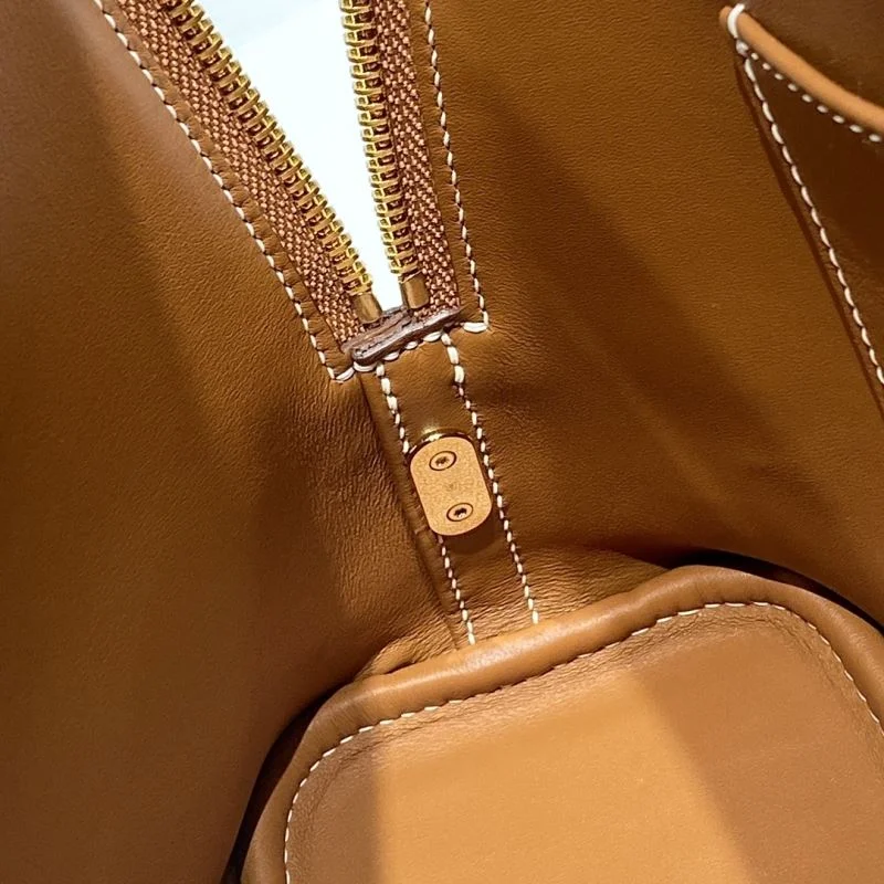 UrbanChic Hermes Bolide Bags 48936