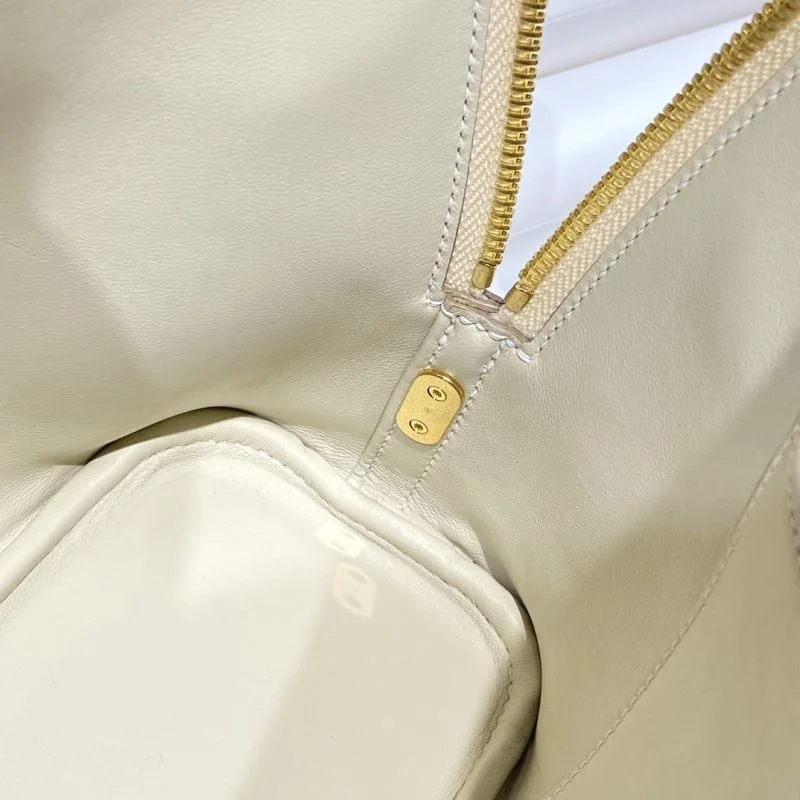 Efficient Hermes Bolide Bags 48900