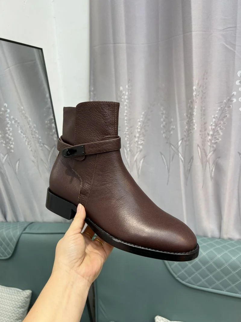 ModernLook Hermes Boots 26302
